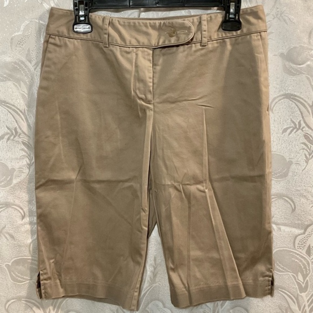 Worthington Stretch Tan Capris